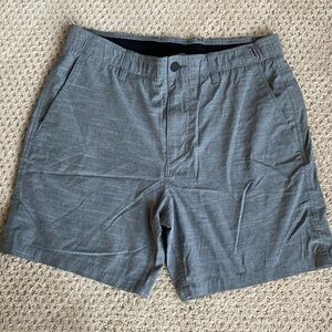 Hurley Phantom worn once Walk Shorts Gray 32 active shorts
